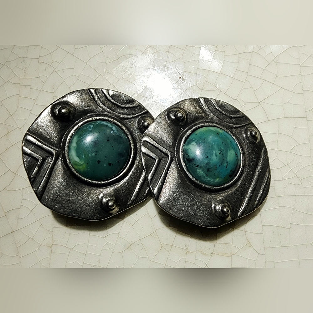 Chico's signed dark tribal etched silver with green marble Stone clip on earring